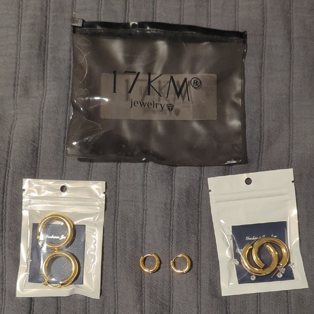 17KM Gold Hoop Earrings Set